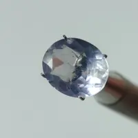 نگین سنگ آیولایت یا کوردیریت معدنی (کمیاب)          