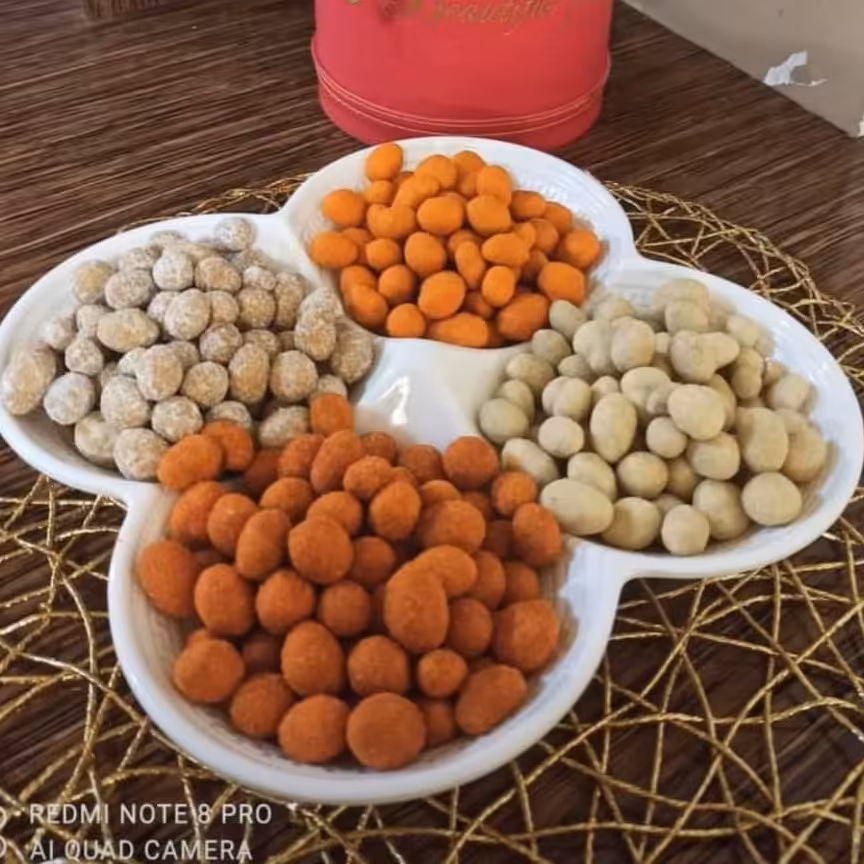 بادام زمینی طعم دار در 5 طعم مختلف بادام زمینی طعمدا ر  وروکش دار 
