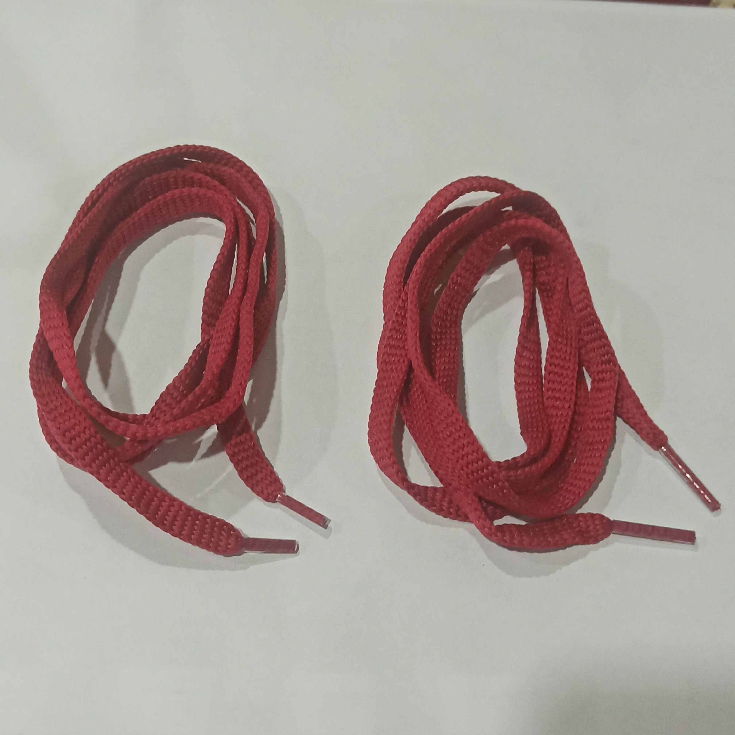 بند کفش قرمز تیره(زرشکی)