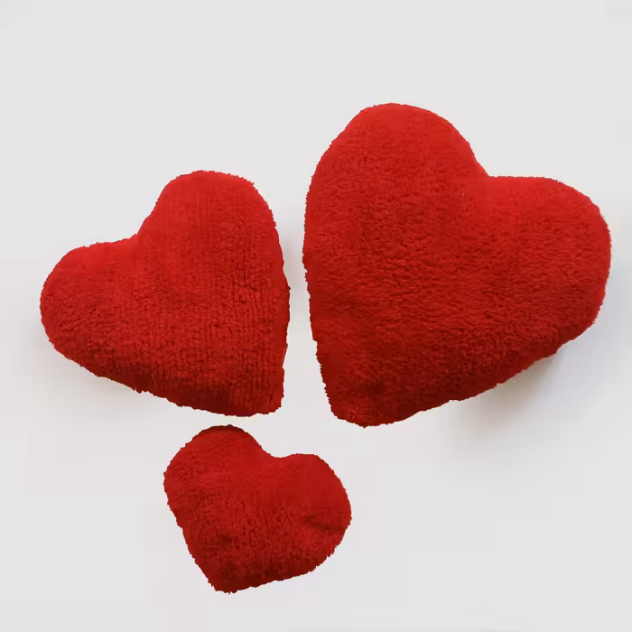 کوسن طرح قلب قرمز  جنس پولیشی سایز کوچک 20 در 20 سانتی متر کد 32213