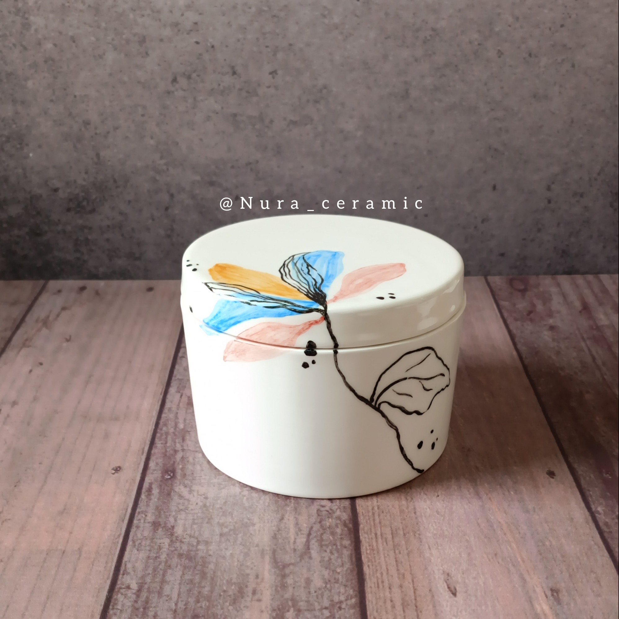 شکلات خوری سرامیکی دست ساز کد 01 (پس کرایه)