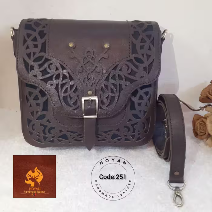 کیف دوشی اسلیمی چرم طبیعی دستدوز