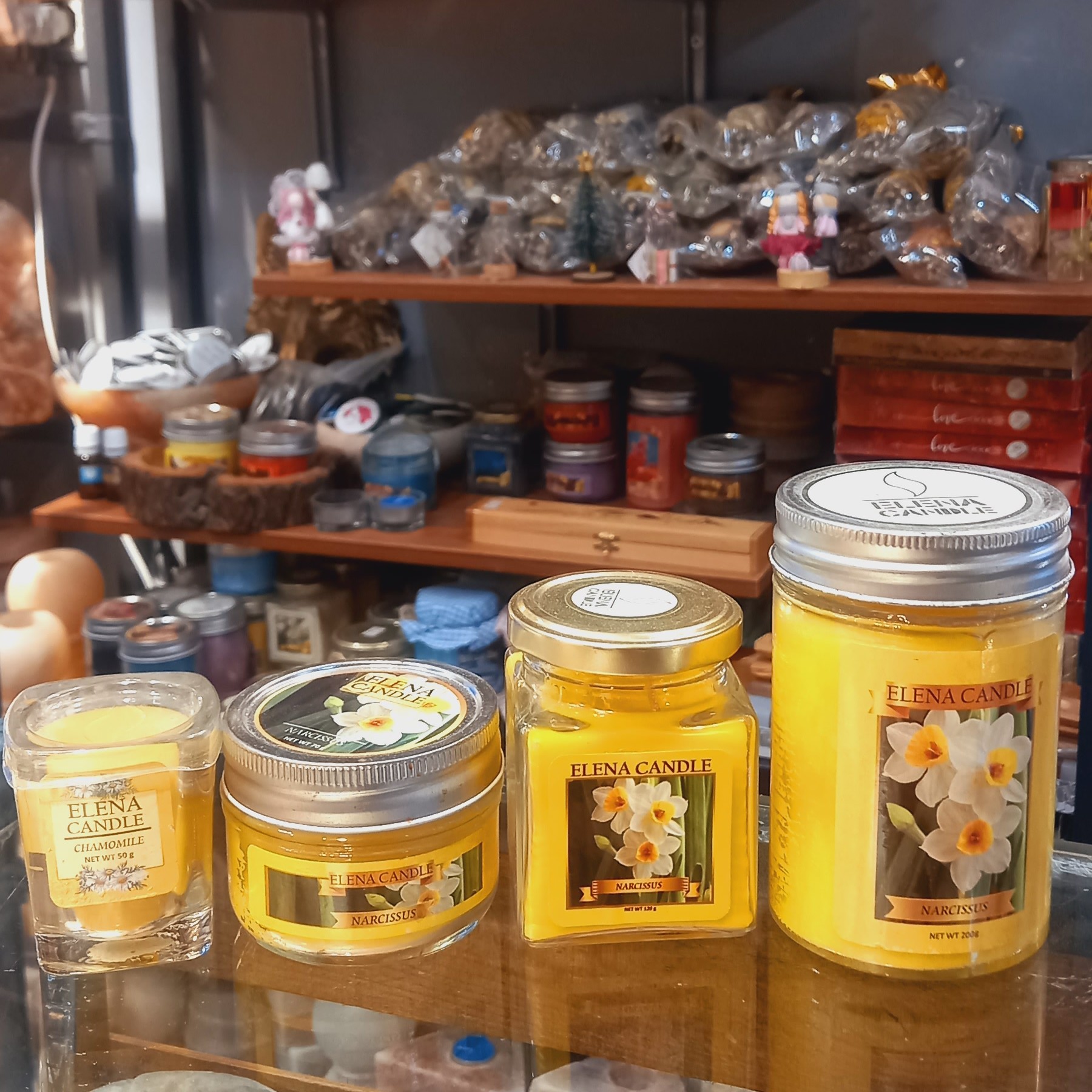 شمع معطر با رایحه ی گل نرگس (  120 گرمی )