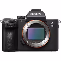 خرید دوربین Sony Alpha a7 III Mirrorless Camera Kit 28-70mm با بهترین قیمت