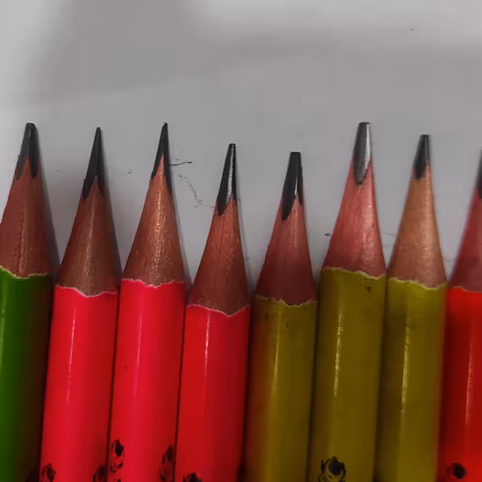 مداد مشکی ام کیو پاک کن دار  بسته 12عددی