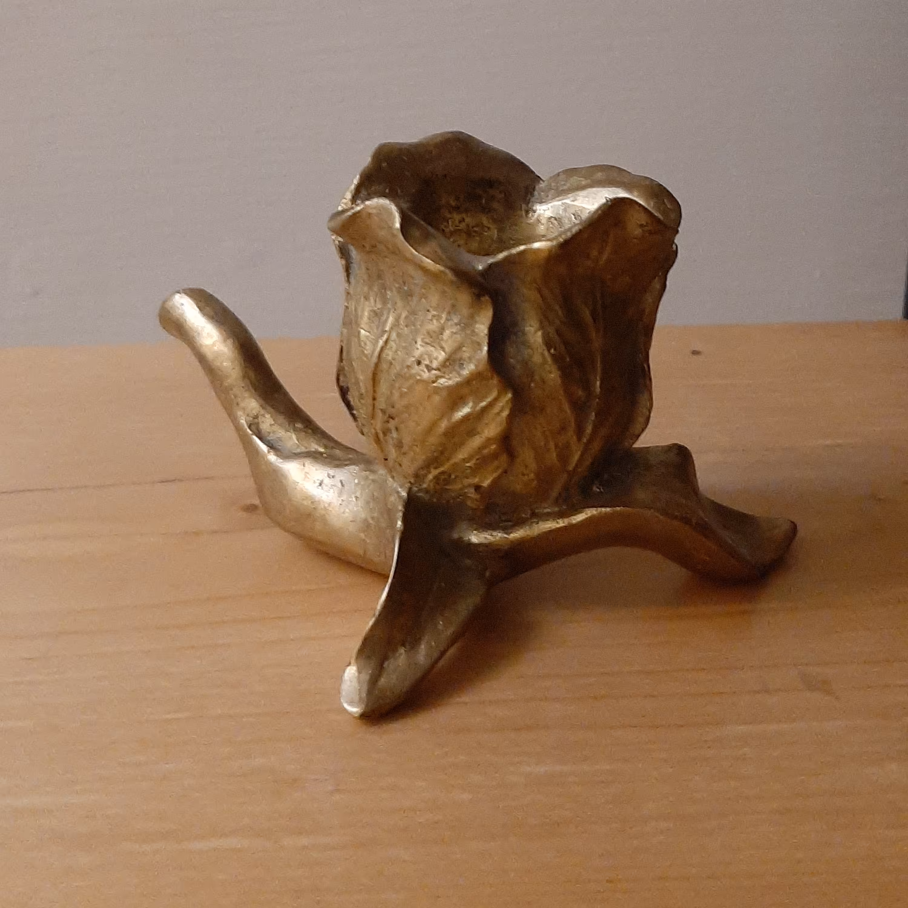 شمعدان برنجی طرح لاله