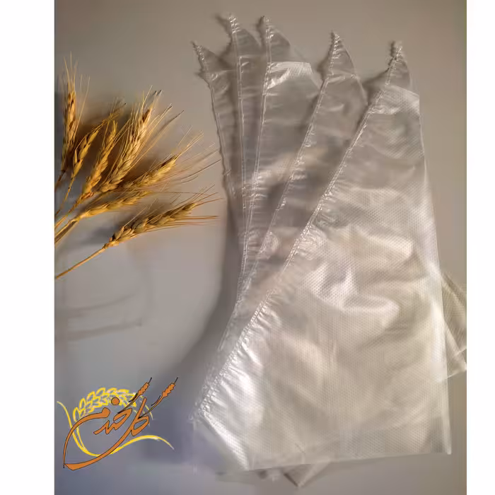 قیف یکبار مصرف سایز متوسط بسته 100 تایی 