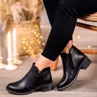 نیم بوت طبی