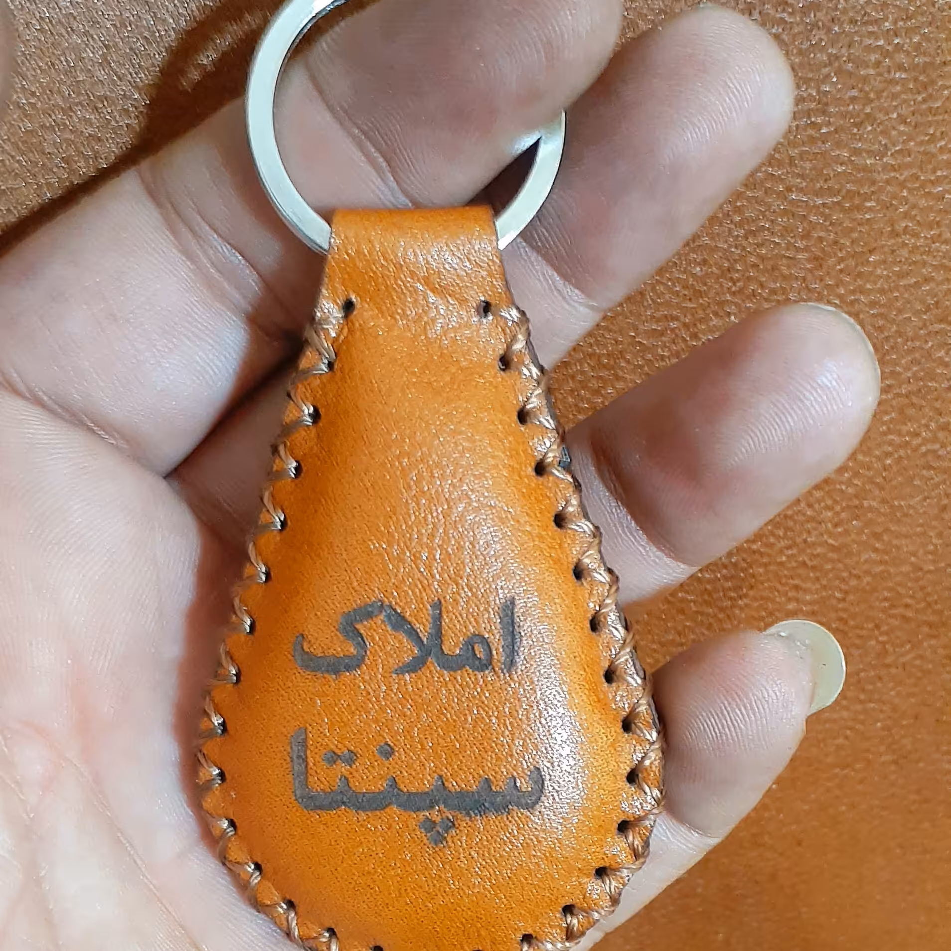 سرکلیدی تبلیغاتی،نسبت به عمر محصول بسیار مقرون به صرفه میباشد،قابل اجرابامتن یا لوگوی شما