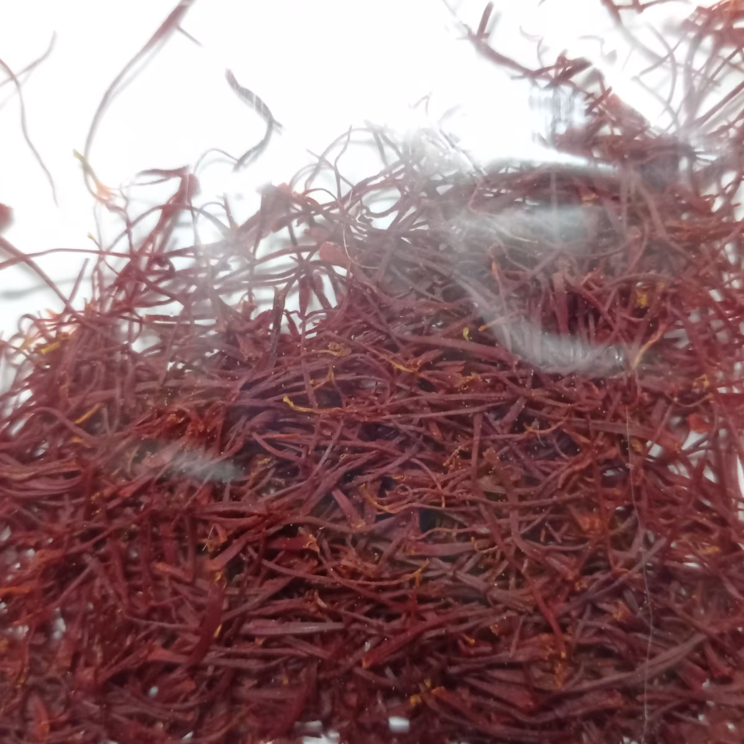 زعفران اصل قاینات(2گرمی)، با طعم و رنگ فوق العاده عالی و کیفیت تضمینی