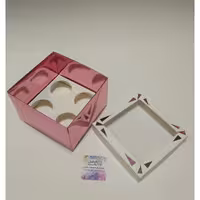 جعبه کاپ کیک 4 تایی آینه ای کفی و لبه ها دو لایه  17 در 17 سانت ارتفاع 12مناسب خواستگاری