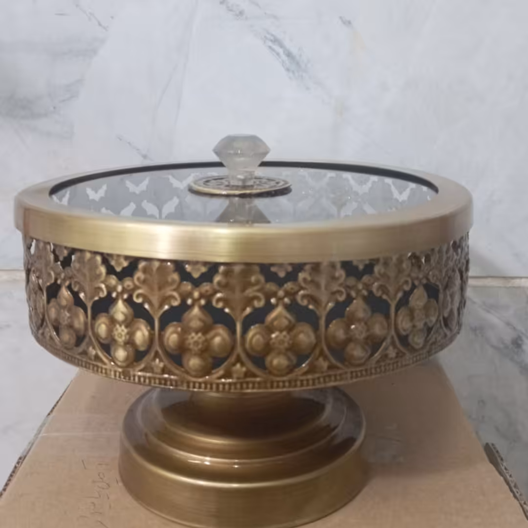 شکلات خوری پایه دار پیوتر