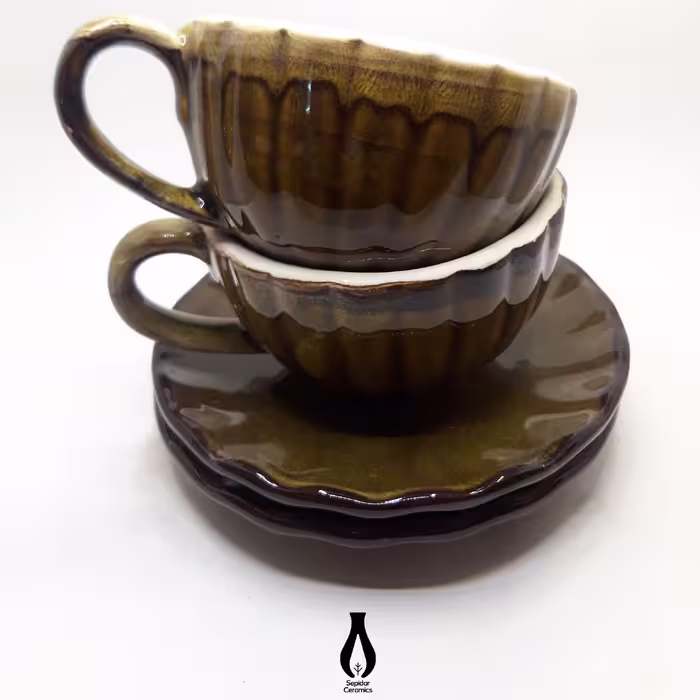 فنجان و نعلبکی 