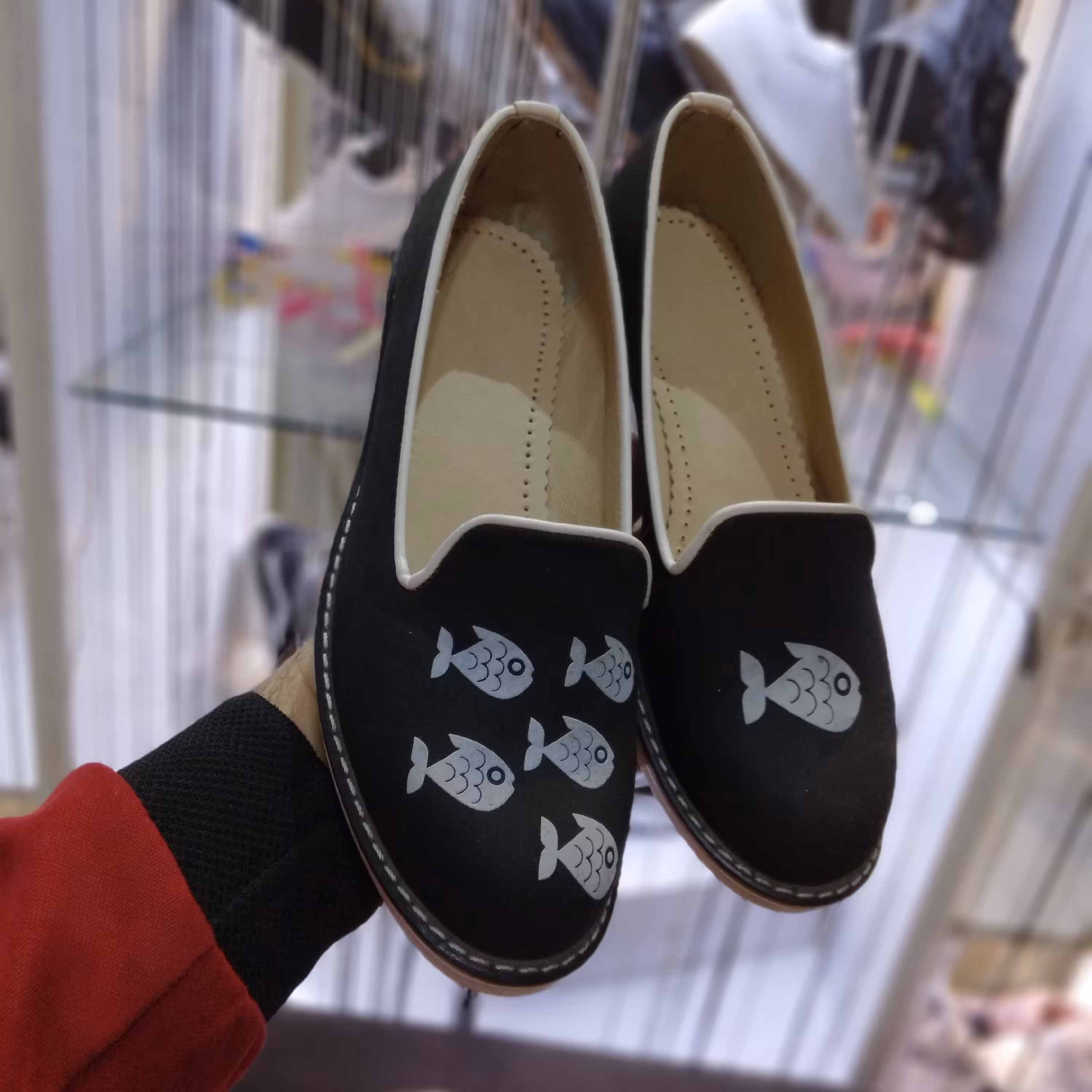  راحتی طرح ماهی  جنس چرم اشبالت واقعی  