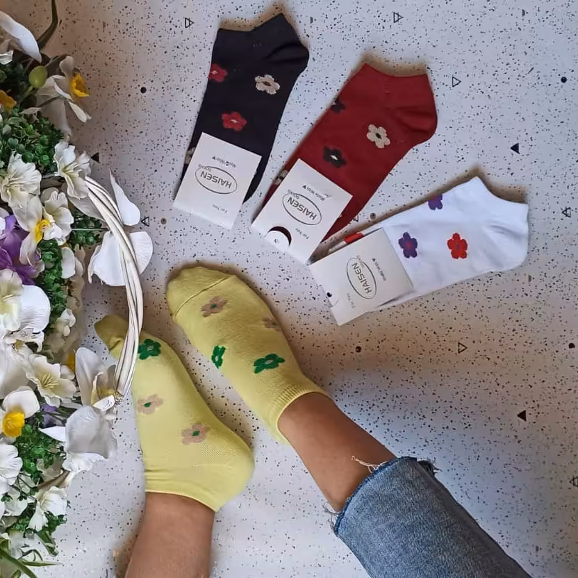 نیم جین جوراب گلدار