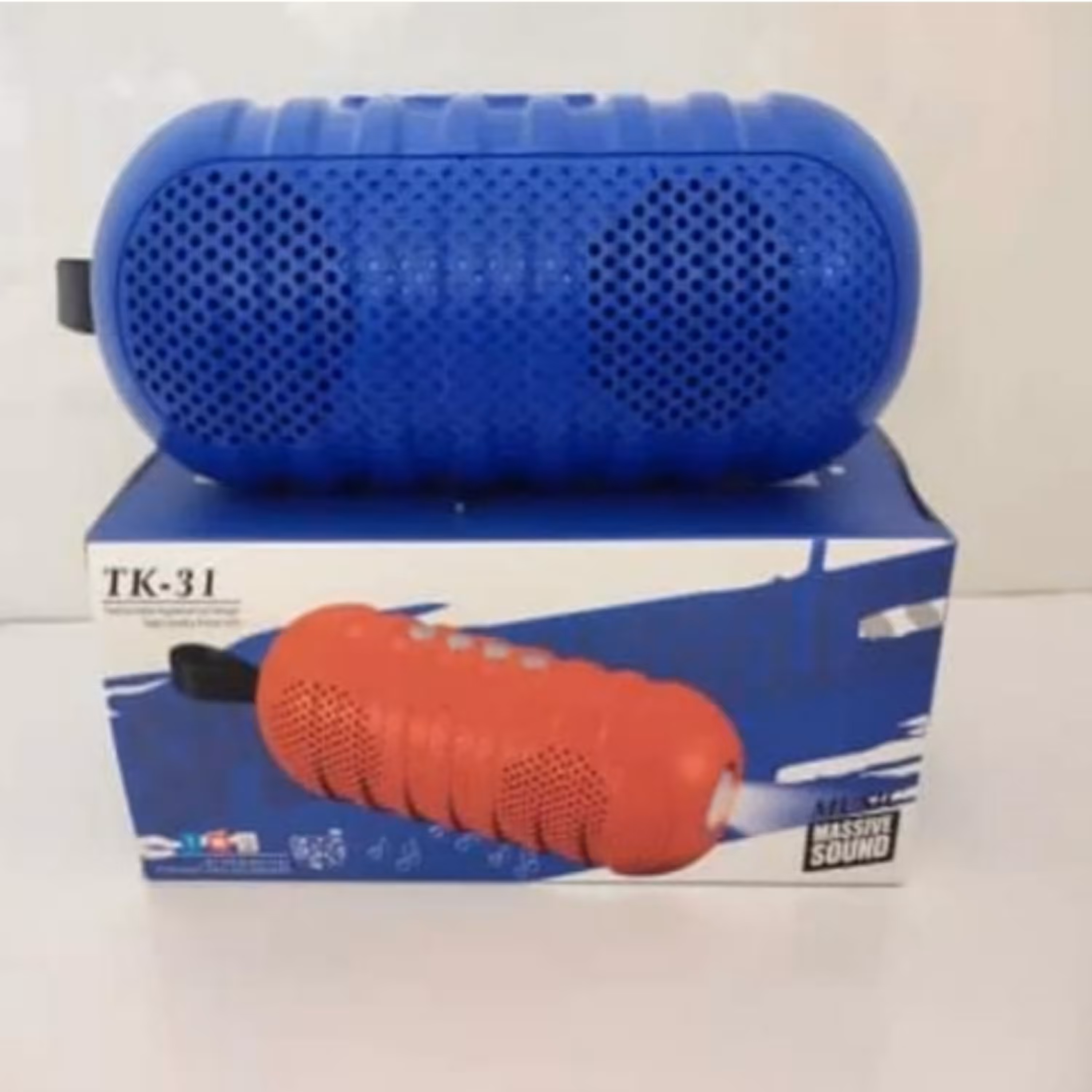 اسپیکر بلوتوثی tmw-31 و چراغ قوه سبک برای جا به جایی 