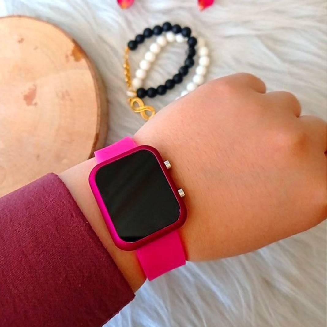 ساعت ال ای دی بندژله ای صورتی مستطیلی همراه دستبند سفید یا مشکی