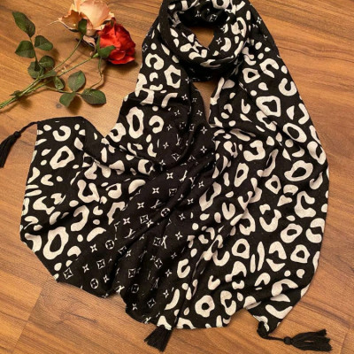شال نخی نگینی منگوله 3069