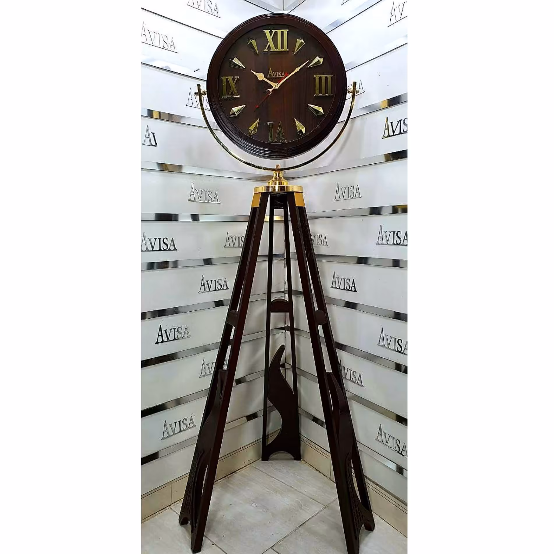 ساعت ایستاده آویسا 8 پایه ها قطور پسکرایه 
