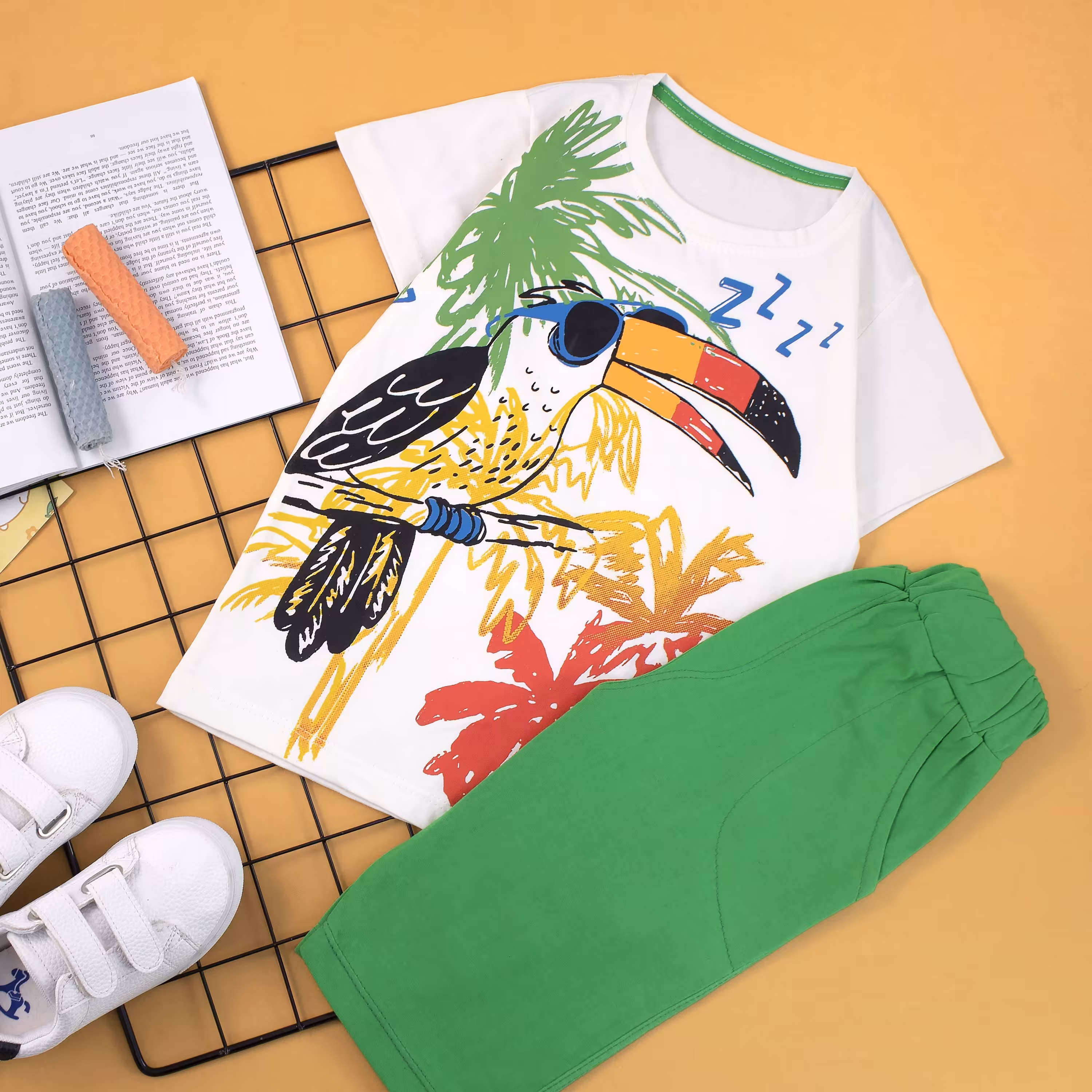 تیشرت و شلوارک پرنده ی توکان