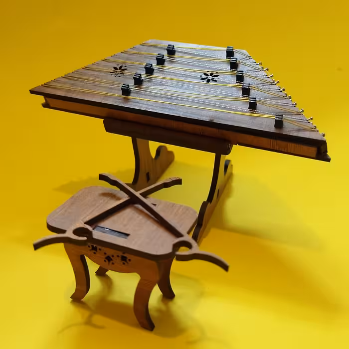 سنتور  دکوری چوبی همراه با پایه صندلی و مضراب