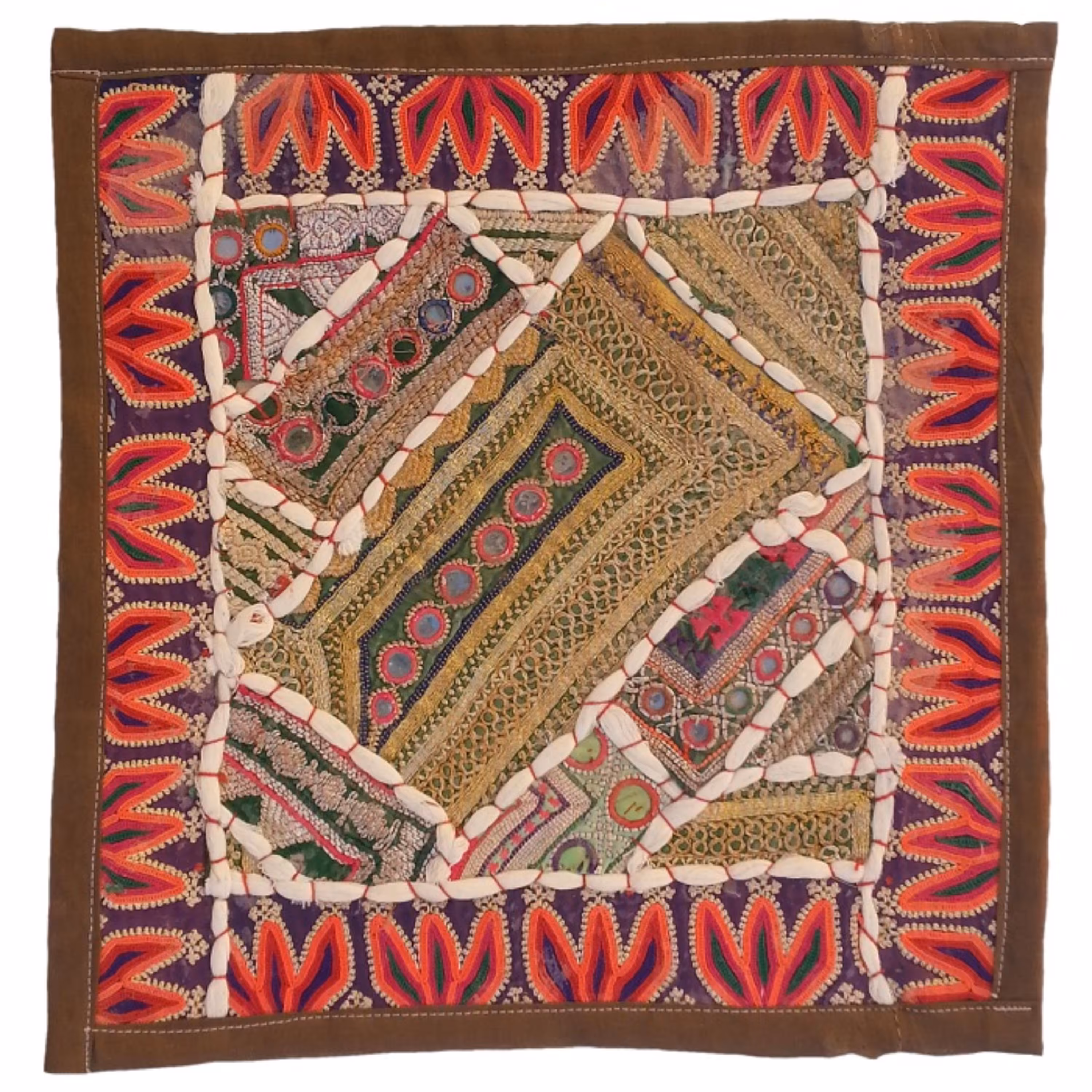 وسط میزی کوچک عسلی کهنه دوزی کد QUKOH1 