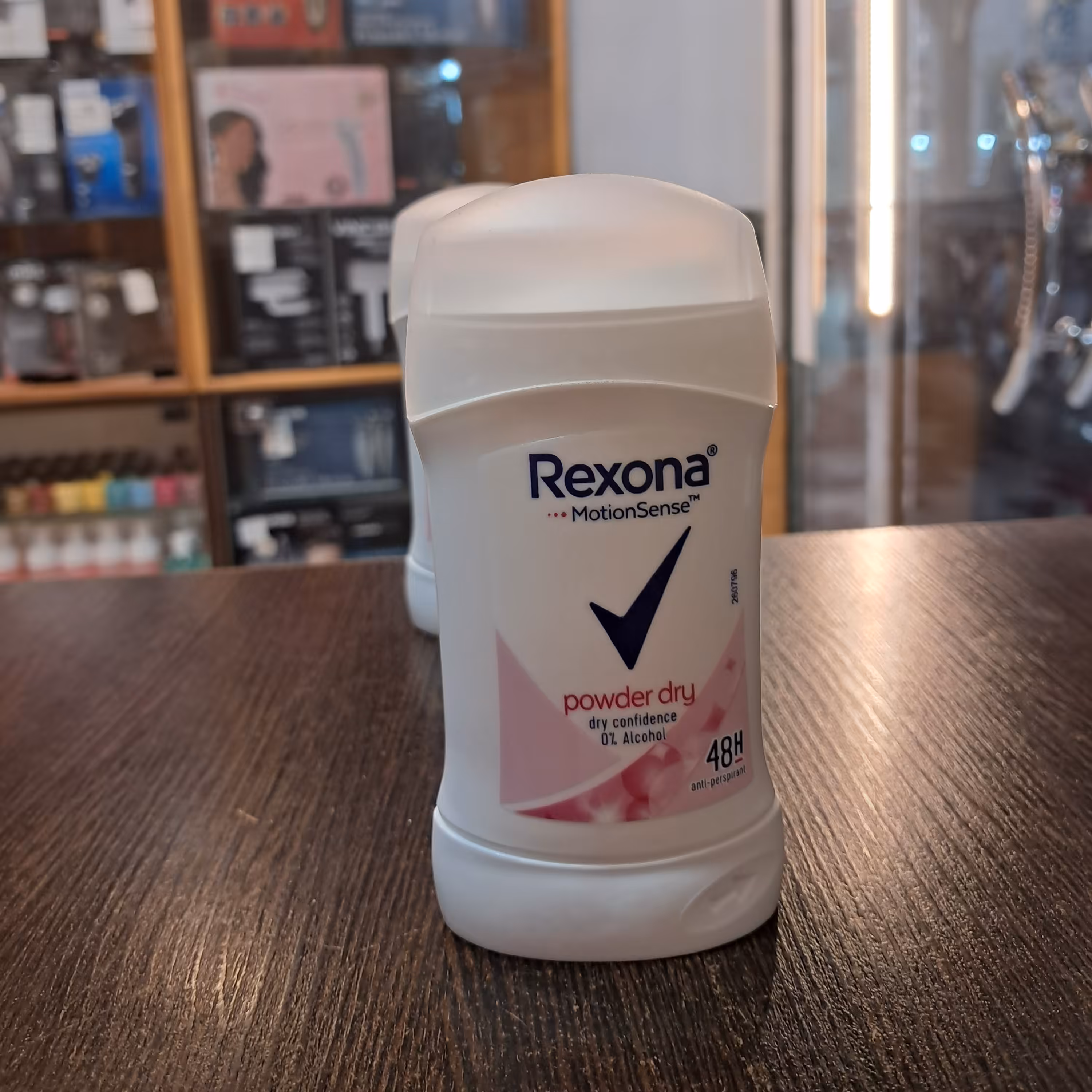مام رکسوناRexona ضد عرق دئودورانت زنانه با رایحه پودر بچه دوام 48ساعته ساخت یونیلیور  مکزیک50گرمی