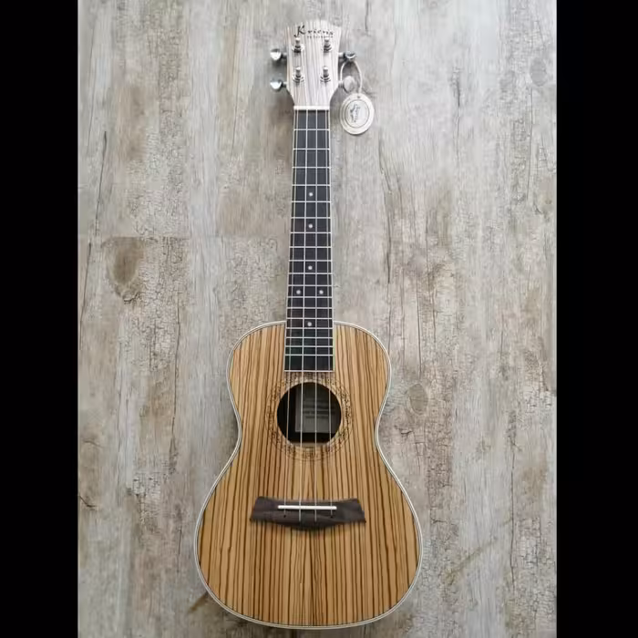 یوکه له له ، اوکه له له (یوکلله) (اوکولیلی) (یوکلِلی) منتریل