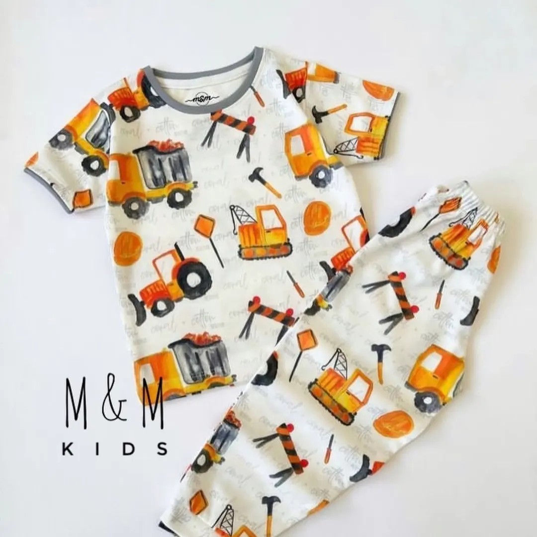 ست راحتی تی شرت و شلوار  پسرانه طرح تراکتور پسرانه پاییزه ارسال رایگان