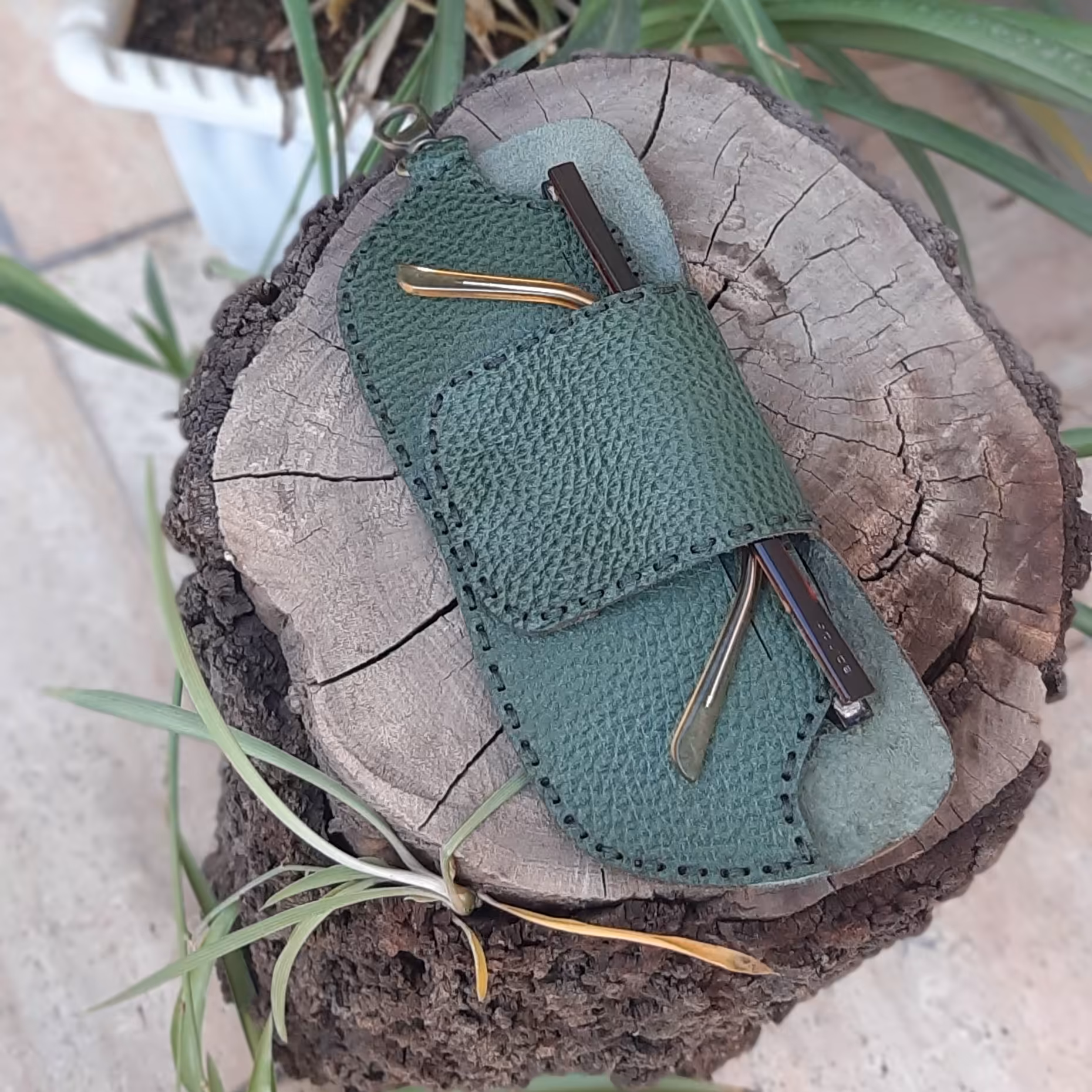 جاعینکی چرم دست دوز