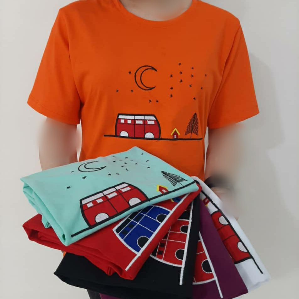 تیشرت گلدوزی ماه و ستاره