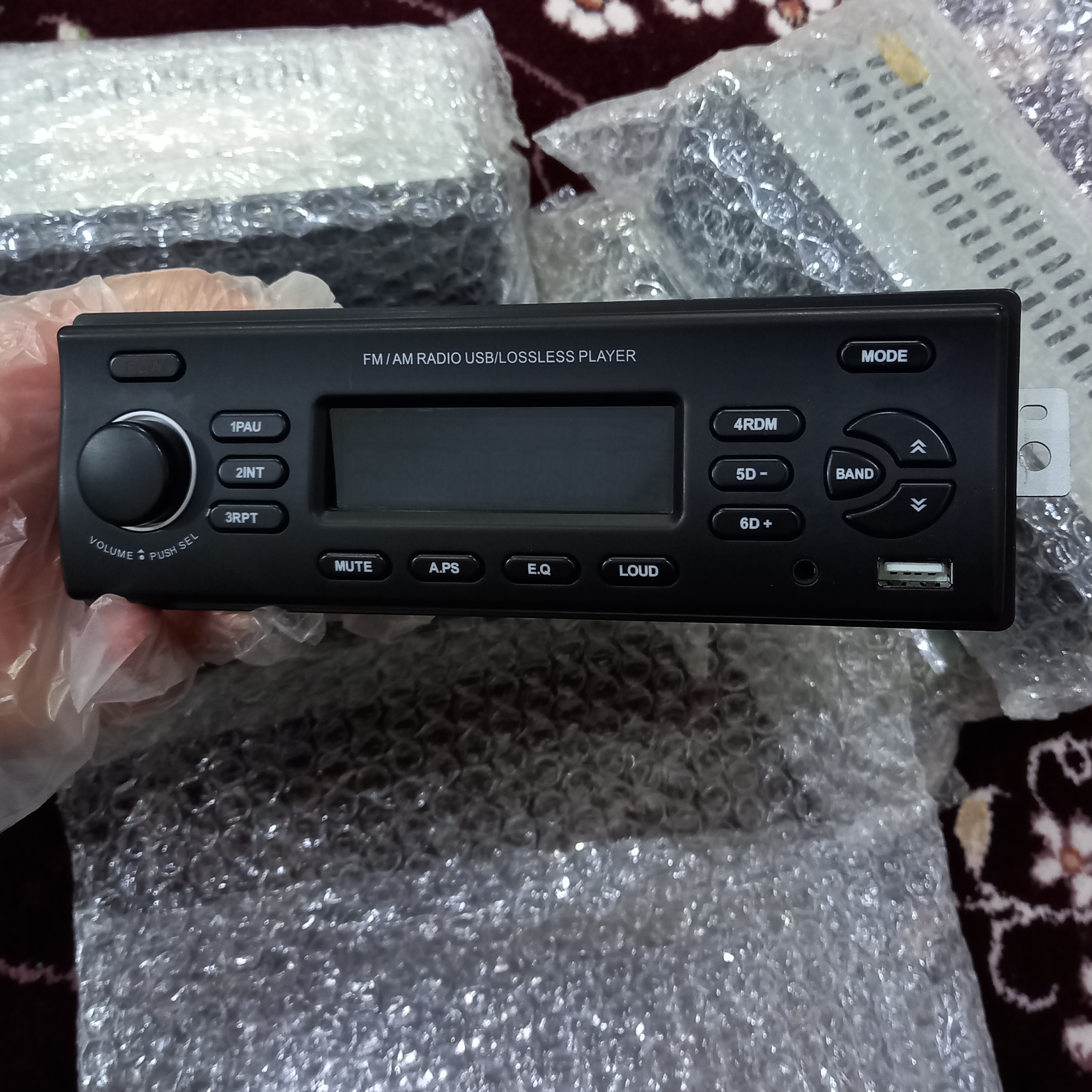 ضبط فابریک تیبا ،پراید،ساینا ،،،سوکت فابریک، رنگ صفحه نمایش  سفید یخی