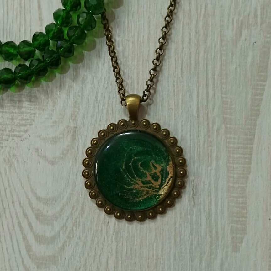 گردنبند رزین