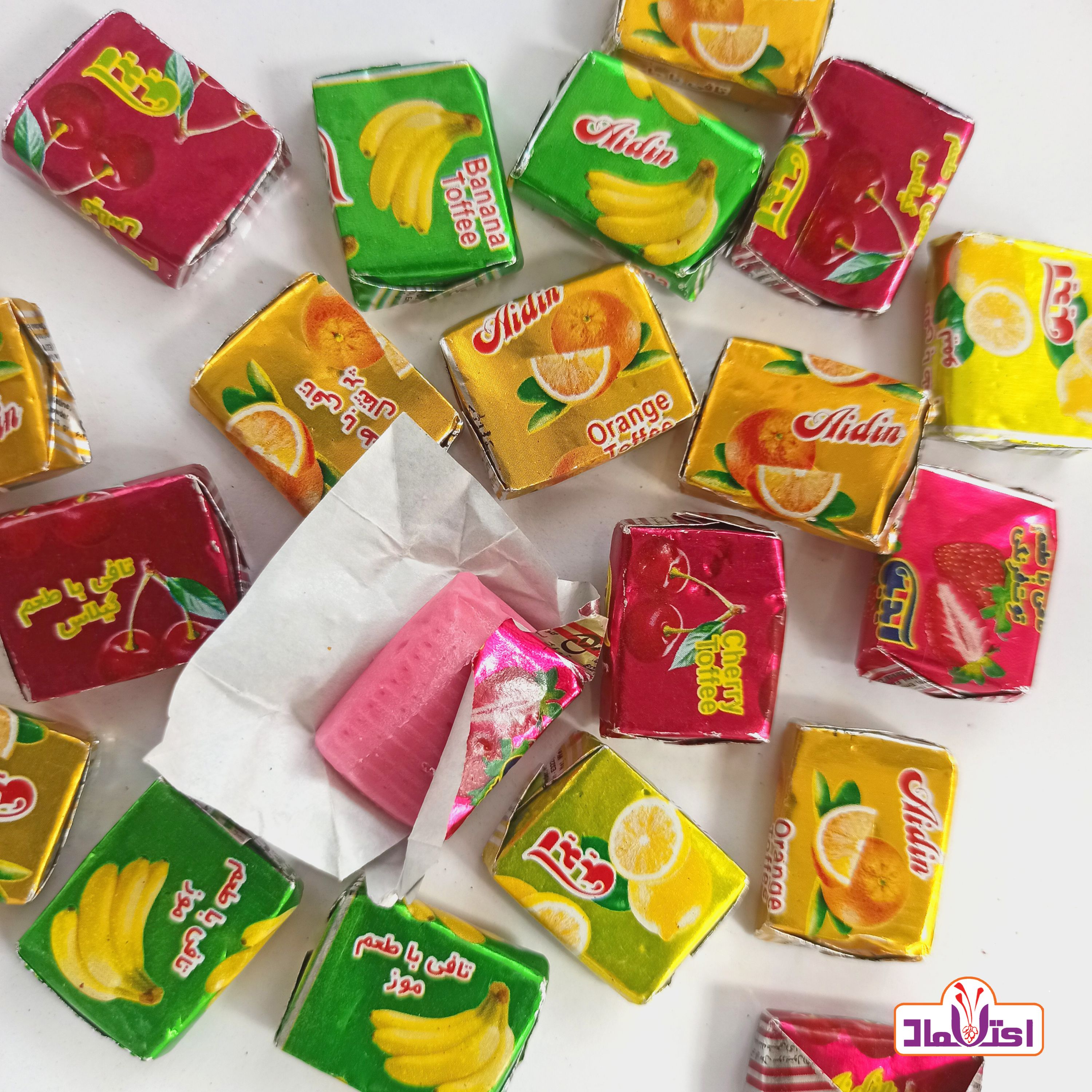 تافی چهارگوش میوه ای یک کیلویی آیدین