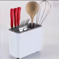 جا قاشقی و جاکاردی ایستاده آریاسام