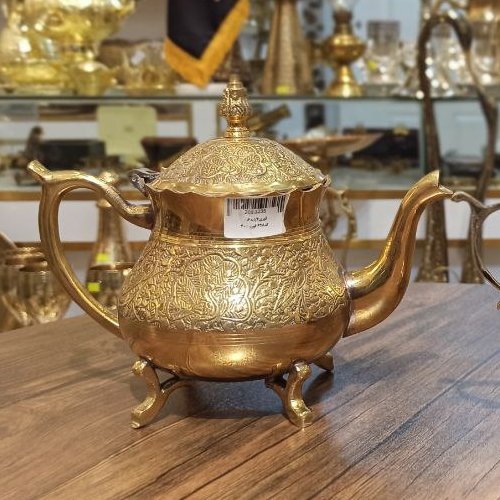 قوری پایه دار برنجی طرح طاووس بزرگ