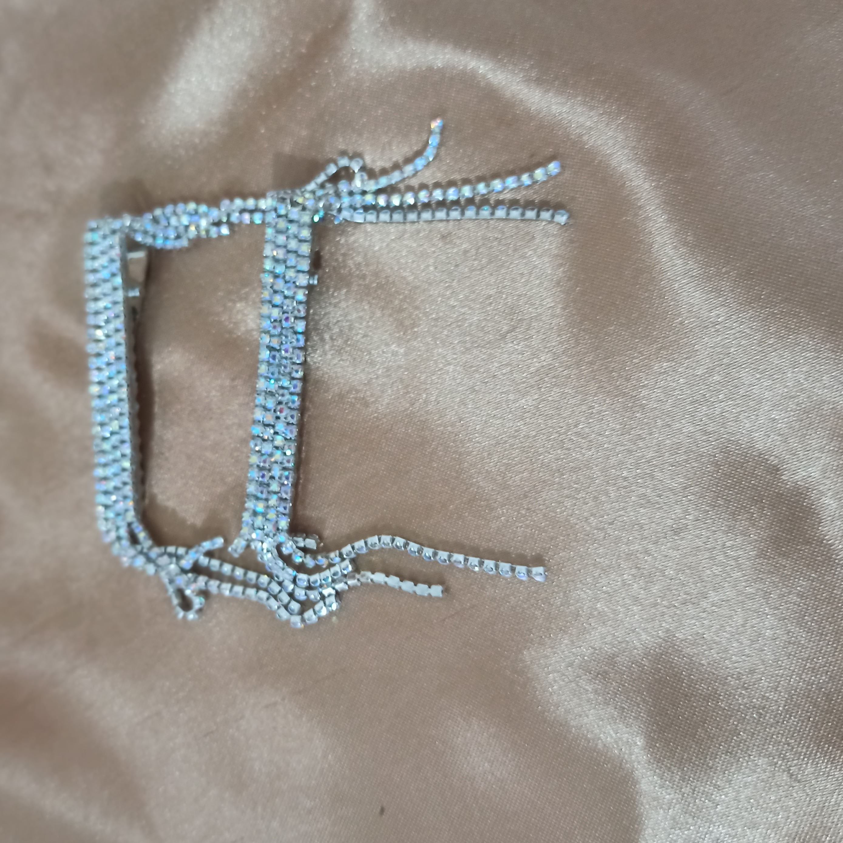 گیره انبری کوچک