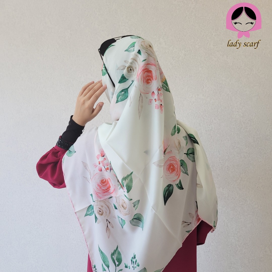 روسری کرپ نخ سفید