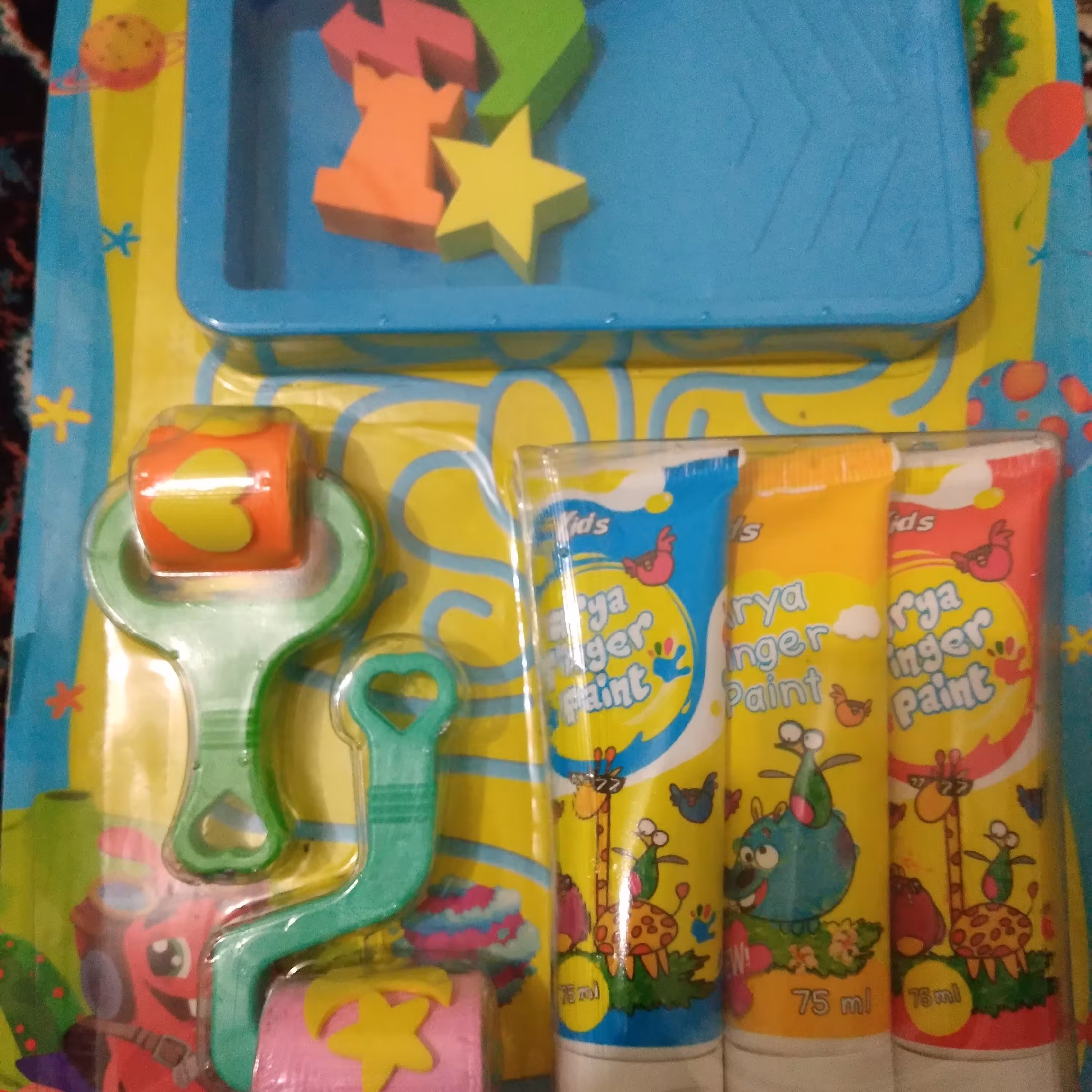 رنگ انگشتی 3 رنگ تیوپی با ابزار اریا