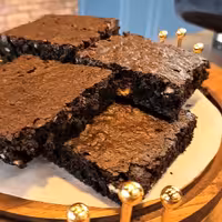 کیک براونی فندقی 12 عددی