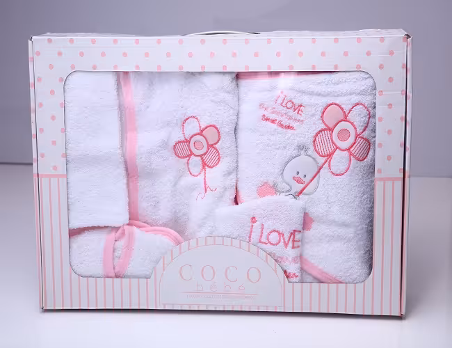 سرویس حوله نوزادی 4 تکه کو ب ب اصل ترکیه ضد حساسیت و 100% الیاف پنبه  با جعبه و بسته بندی اورجینال cocobebe