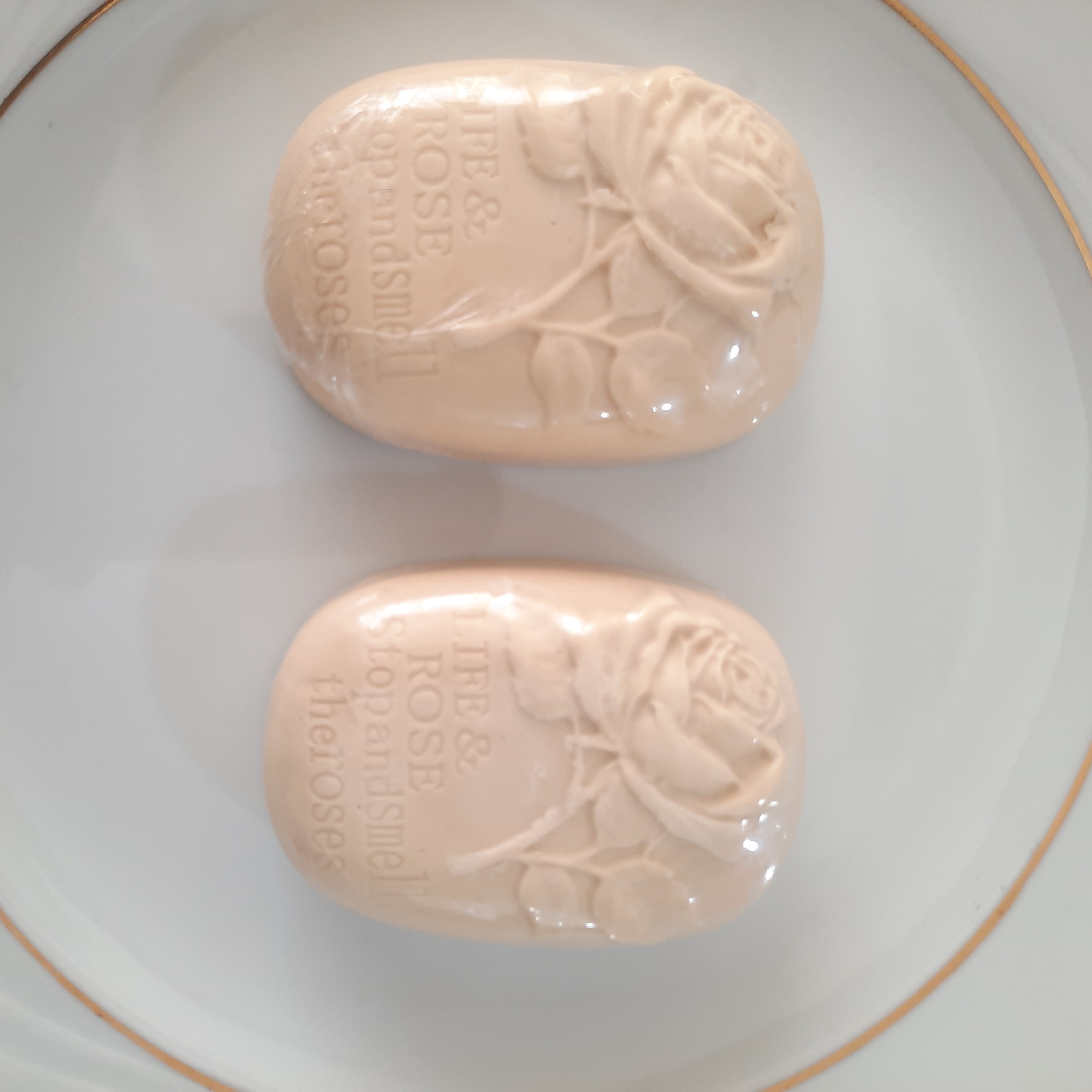 صابون ضد لک و روش کننده حلزون