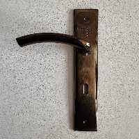 دستگیره درب چوبی  1101 زیتونی کلیدی مخصوص درب اتاق 