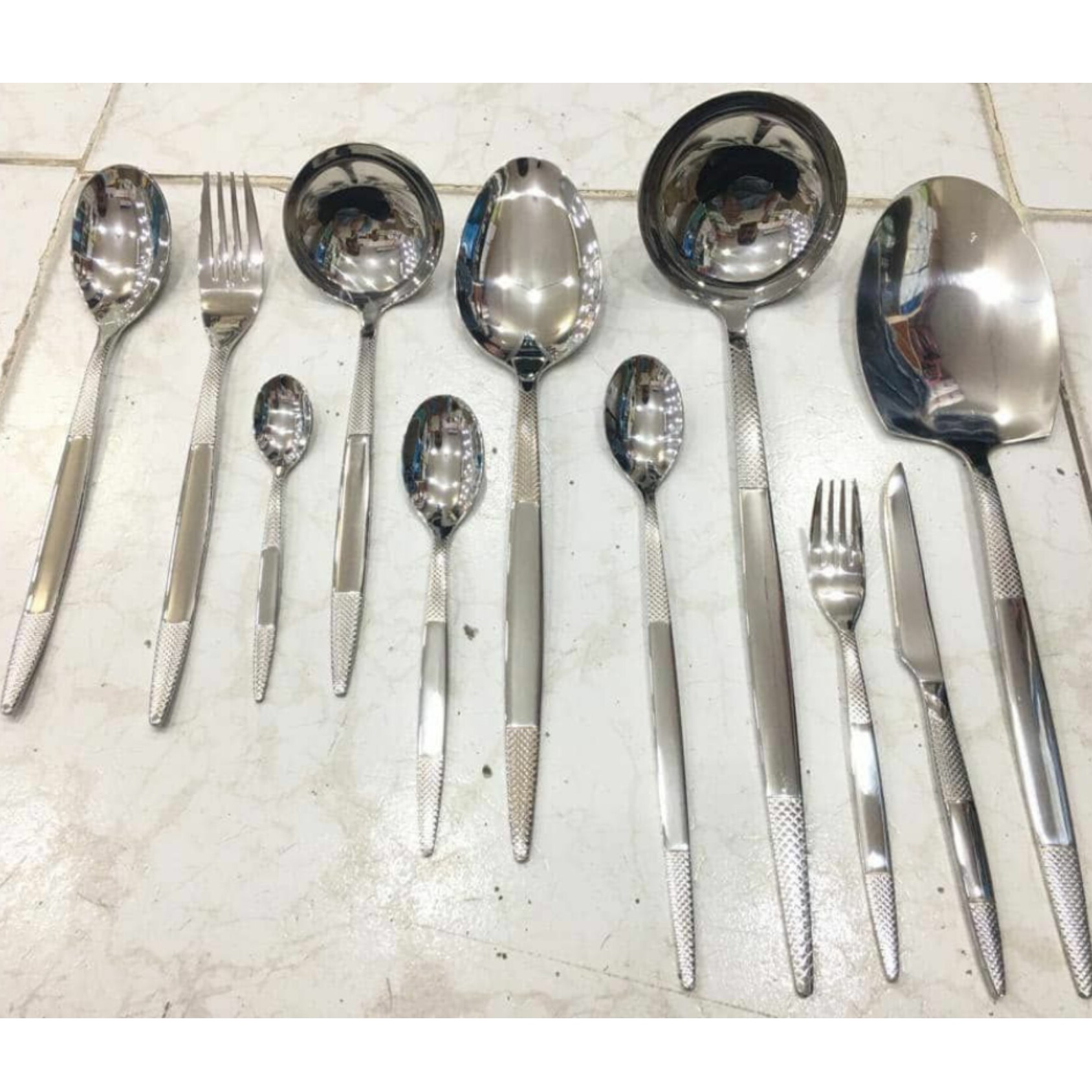 سرویس قاشق چنگال یونیک 120 پارچه دهانه اروپایی استیل نگیر کد 337