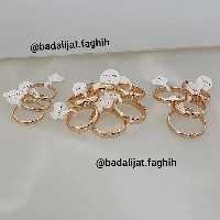انگشتر حلقه ژوپینگ  کاملا رنگ ثابت و در سه پهنای مختلف 