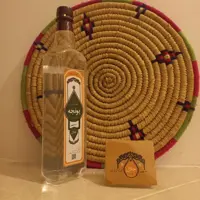 عرق یونجه محصولات خانگی حلال(وزن یک لیتر)