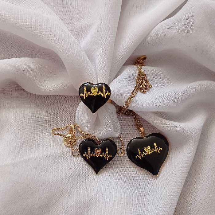 ست گردنبند دستبند و انگشتر رزین ورق طلا