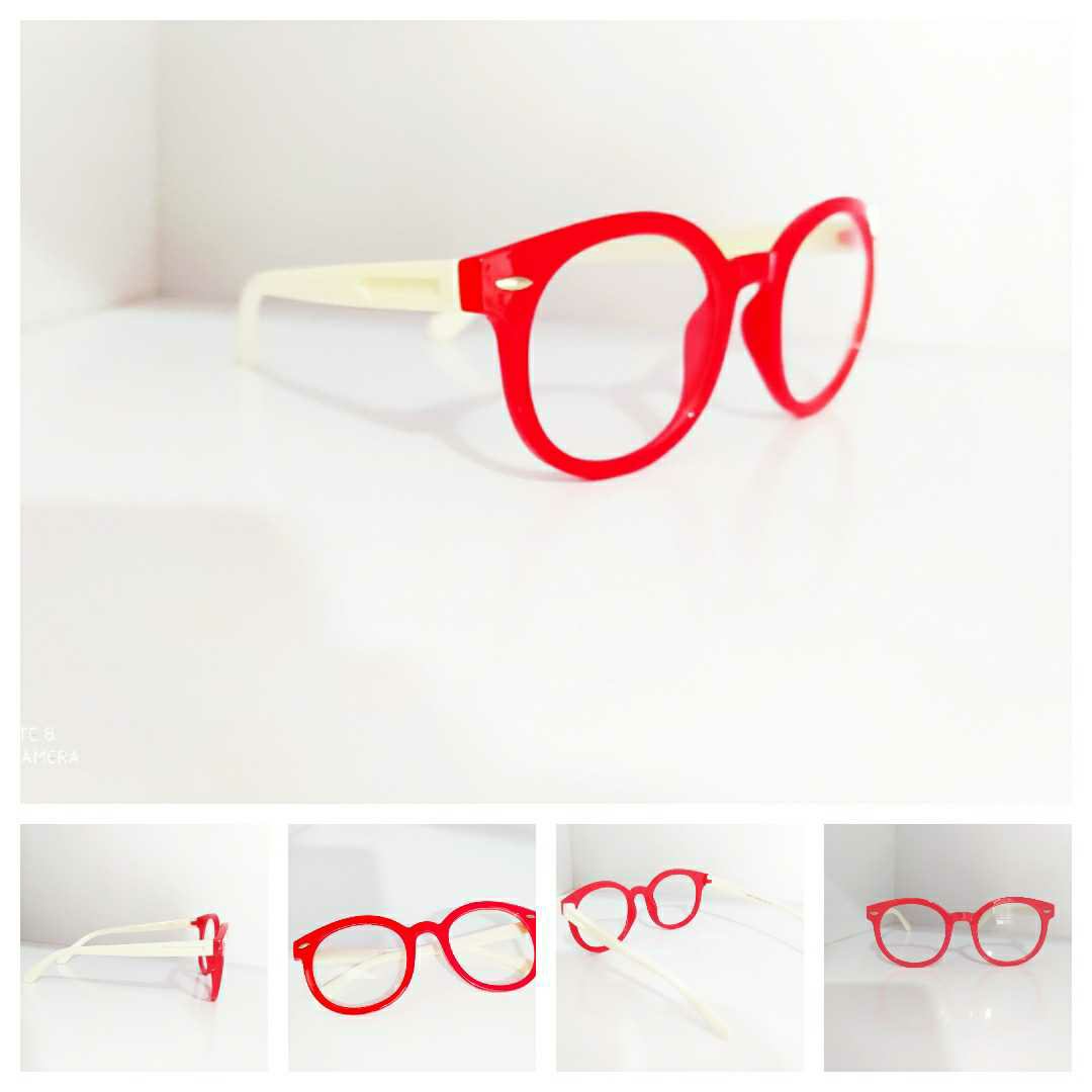 عینک طبی بچه گانه
جنسیت فریم  تمام قاب ژله ای
با کیفیت خوب