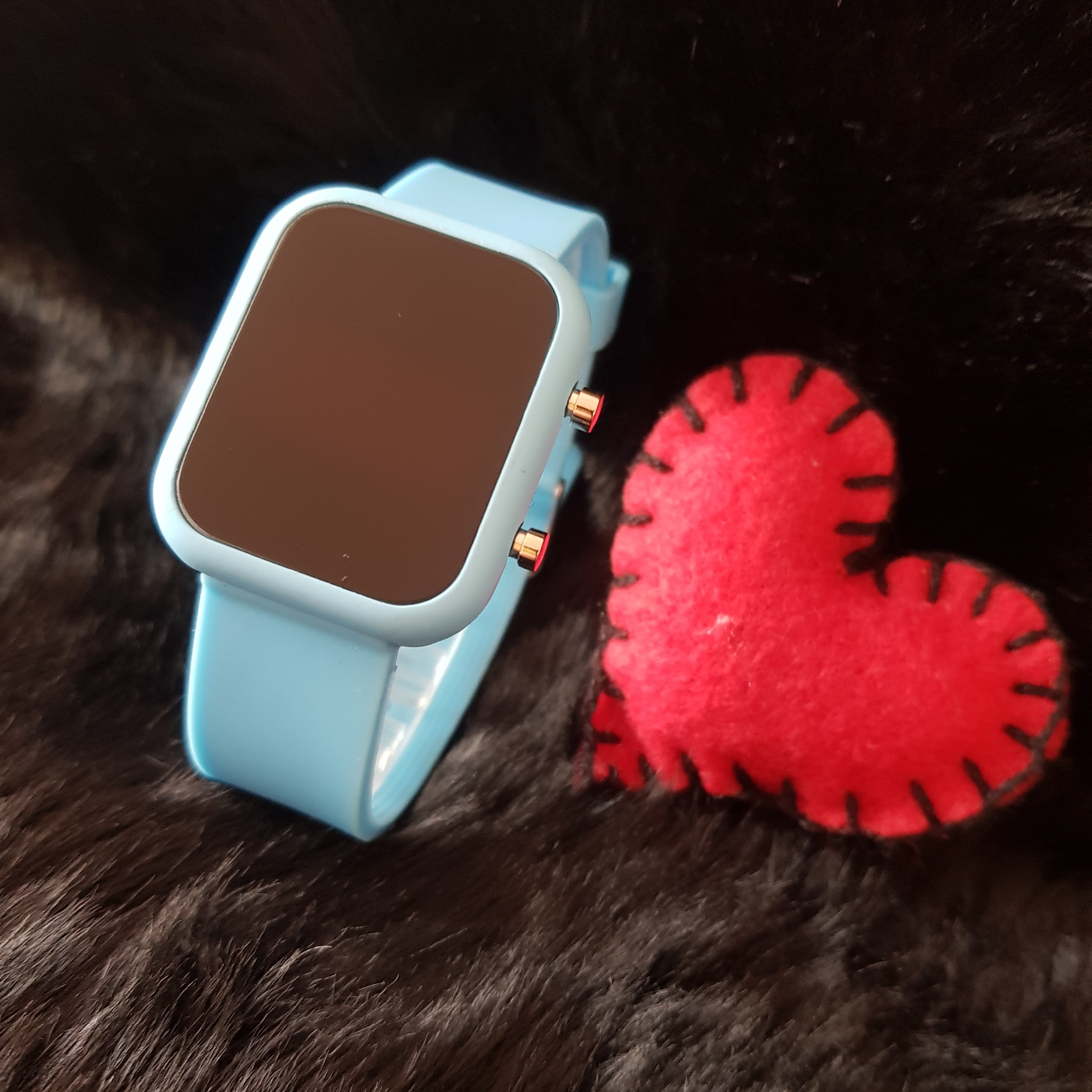 ساعت ال ای دی