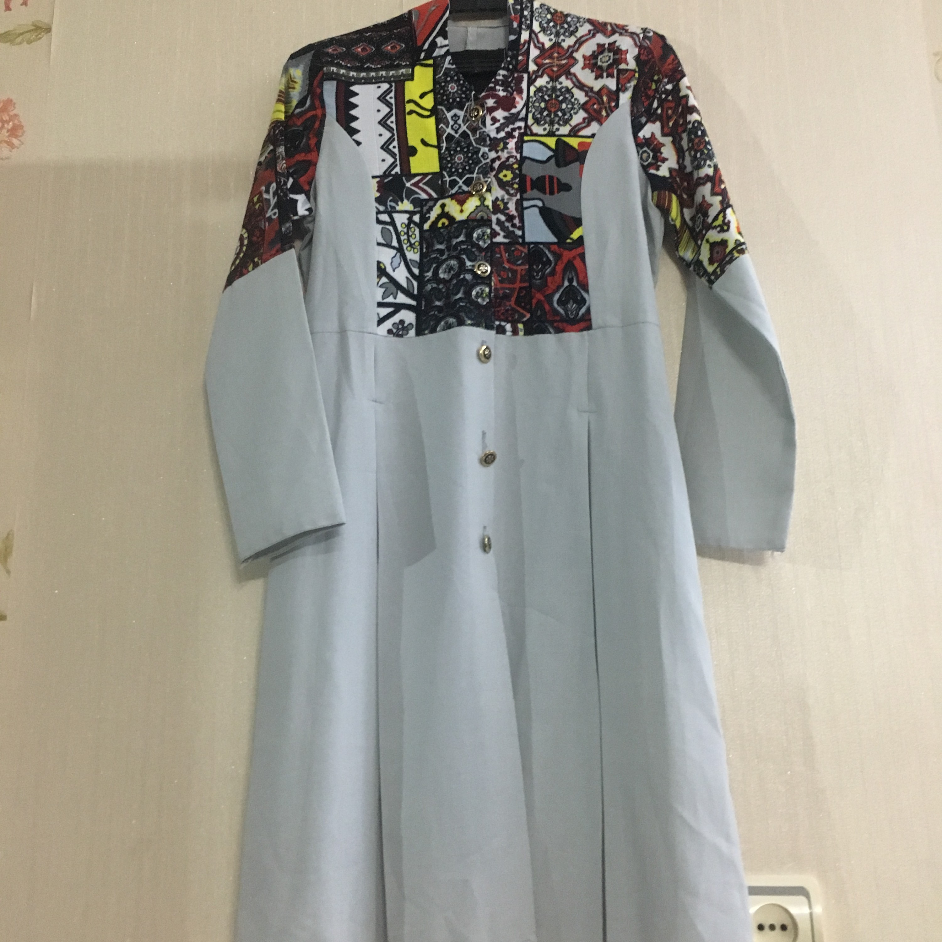 مانتو دخترانه طرح کاشی سنتی تخفیف روز کودک